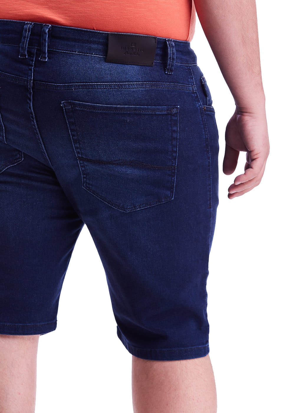Bermuda Jeans Classic Fit - Lavagem Escura